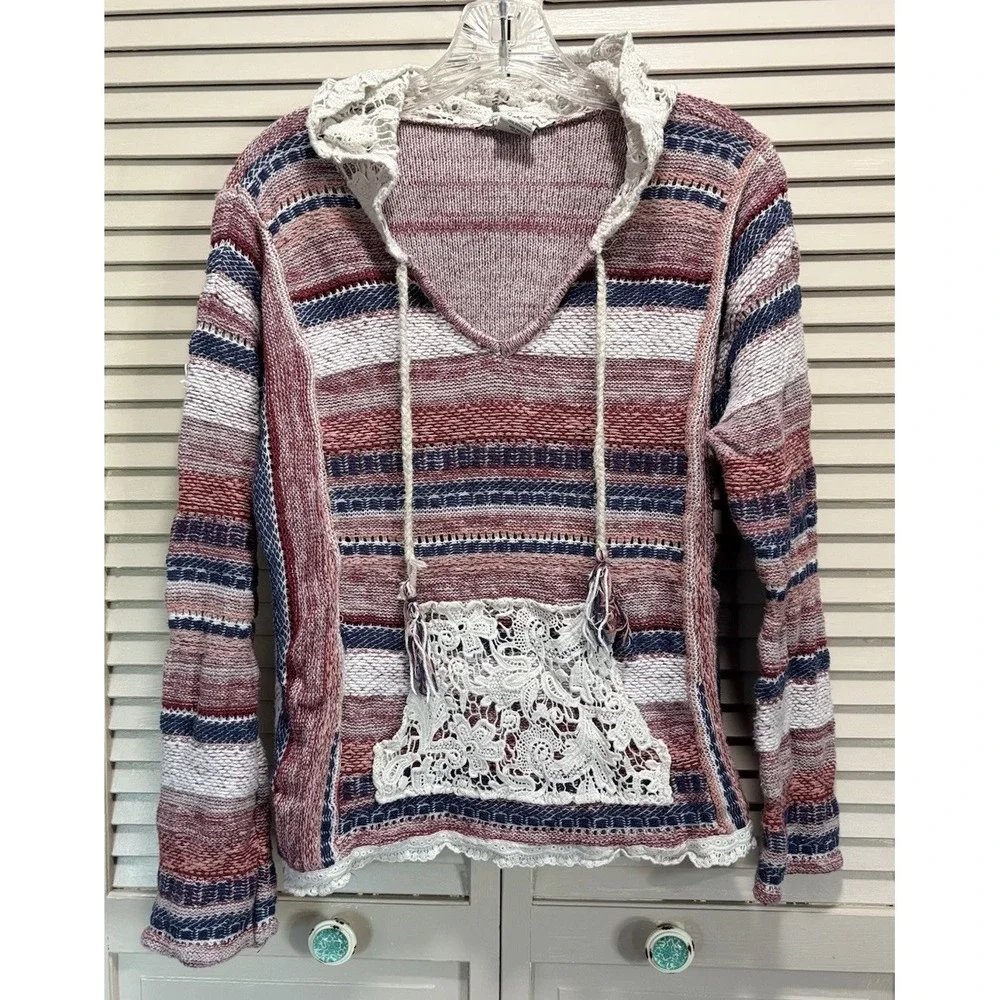 American Rag Long Sleeve‎ Hoodie Kangaroo Pocket Size M Pink/Blue Cochet Tassle